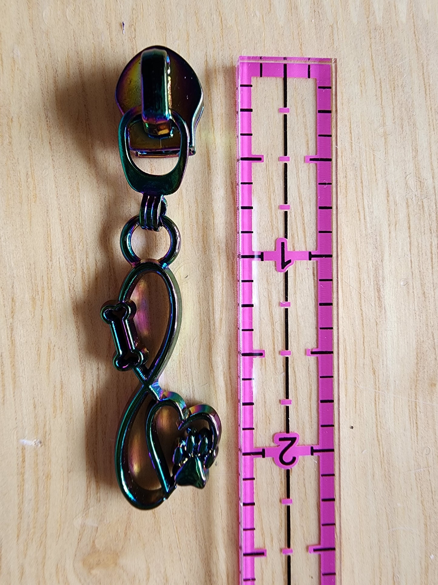 #5 Infinity Paw Zipper Pulls