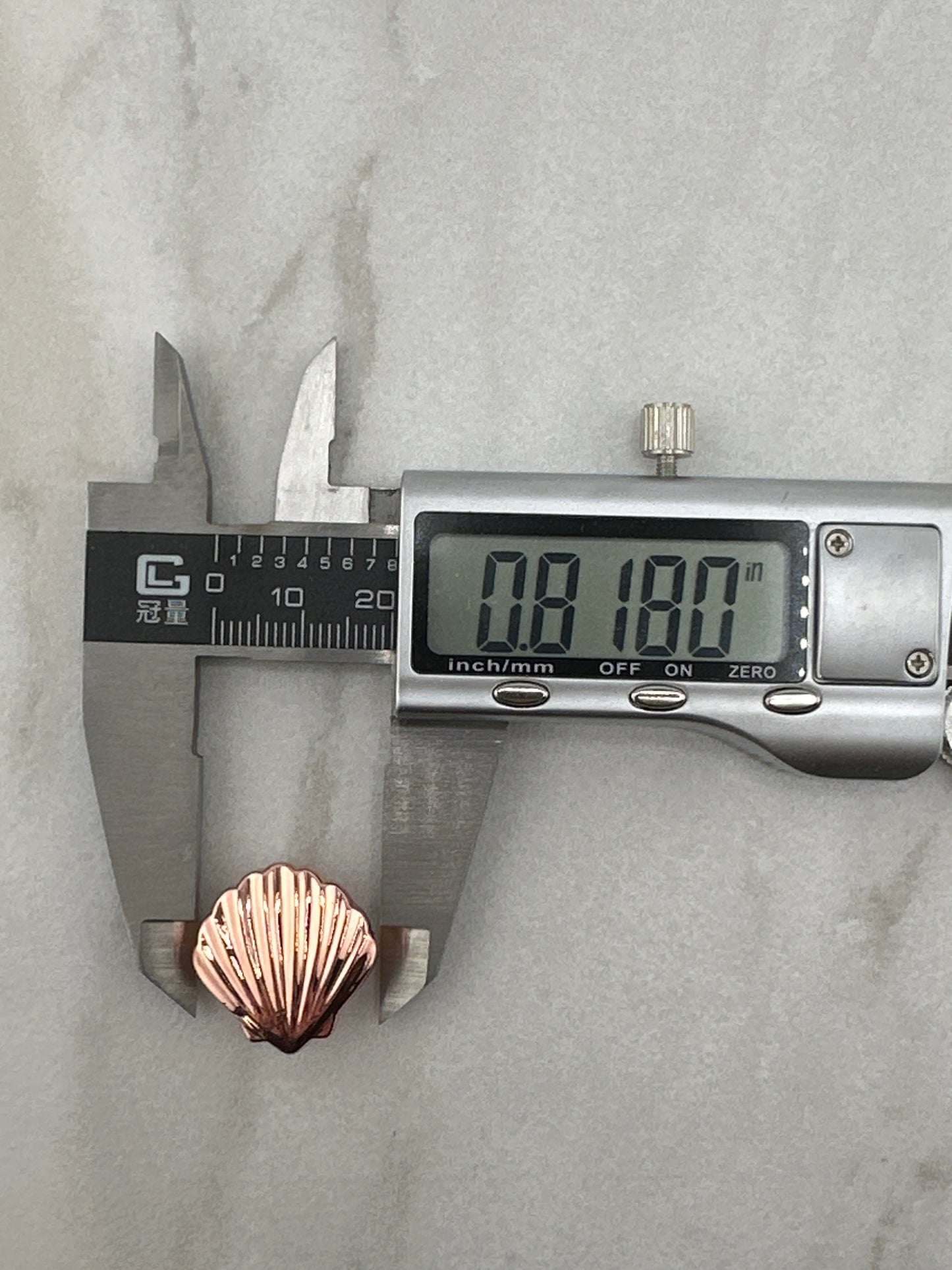 Shell Shaped Chicago Screws (5)