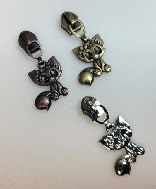 Foxie Zipper Pulls