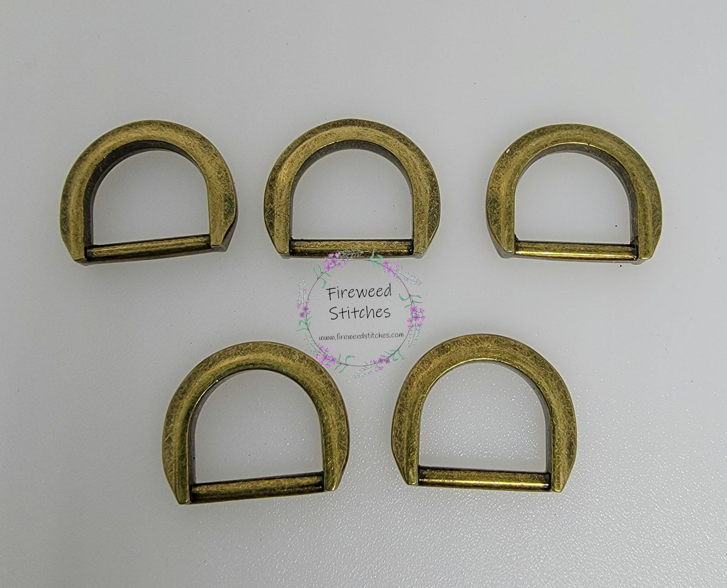 5/8" Classy D Ring (4)