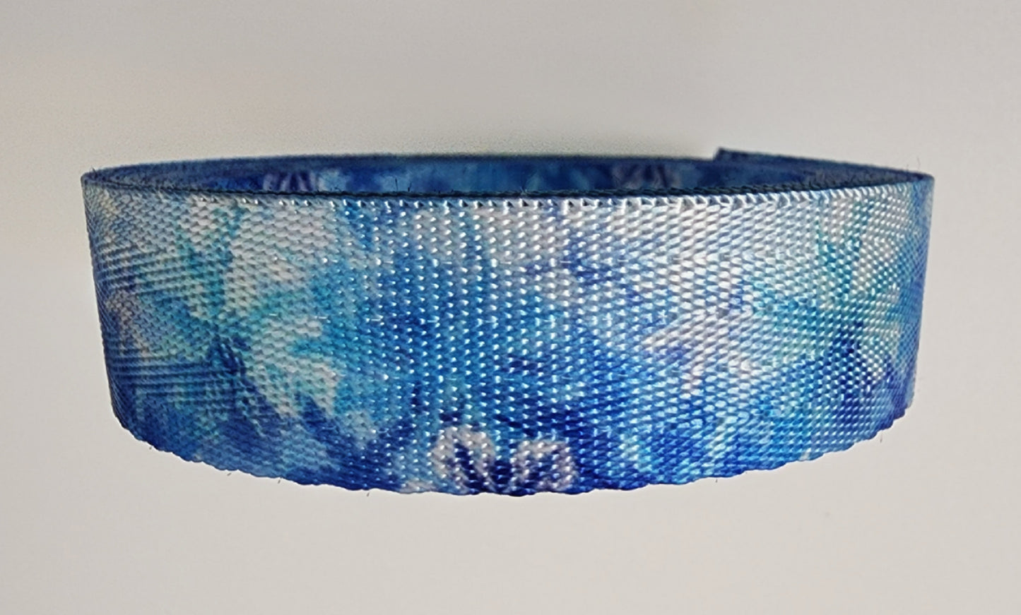 3/4" Snowflake Nylon Webbing