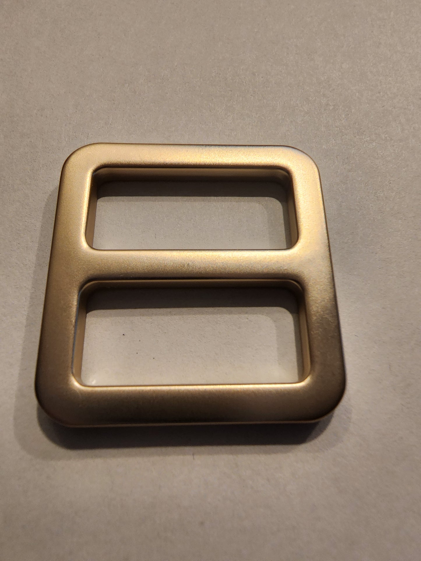 1" Misty Gold Strap Sliders