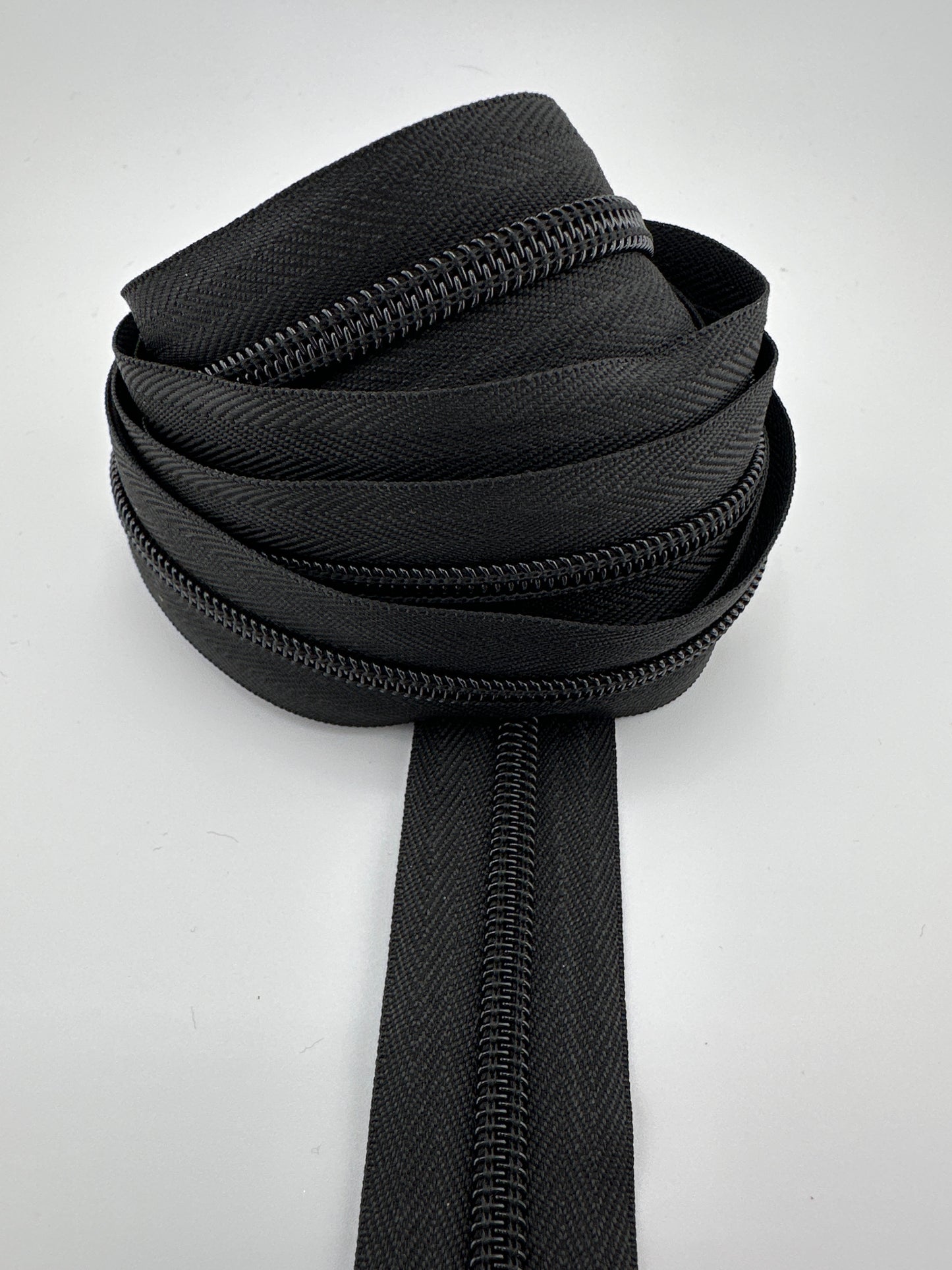 #5 Nylon Black Zipper Tape