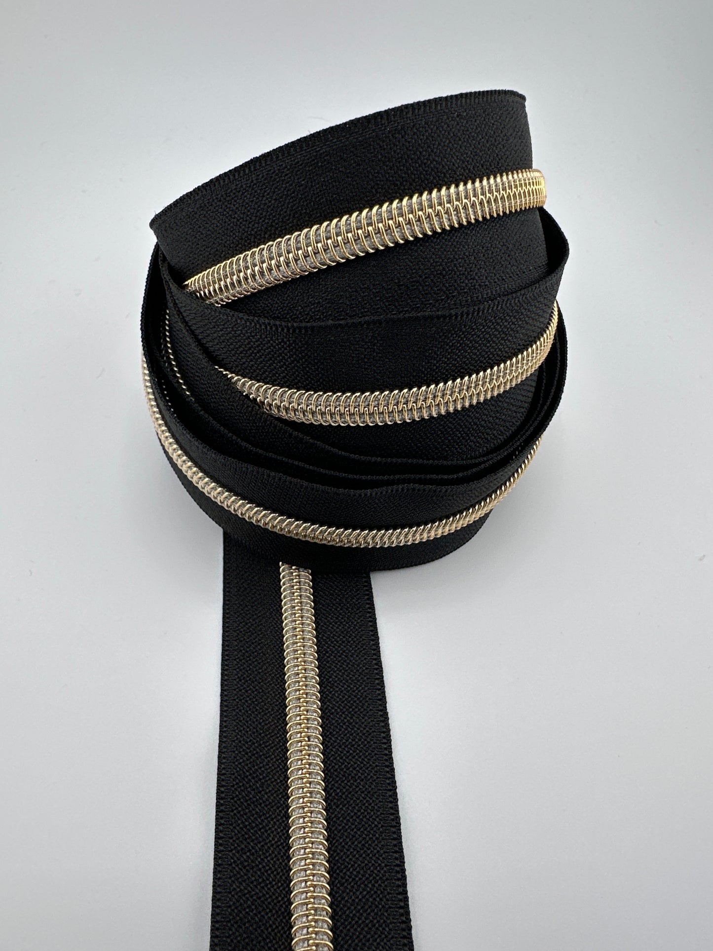#5 Nylon Black Zipper Tape