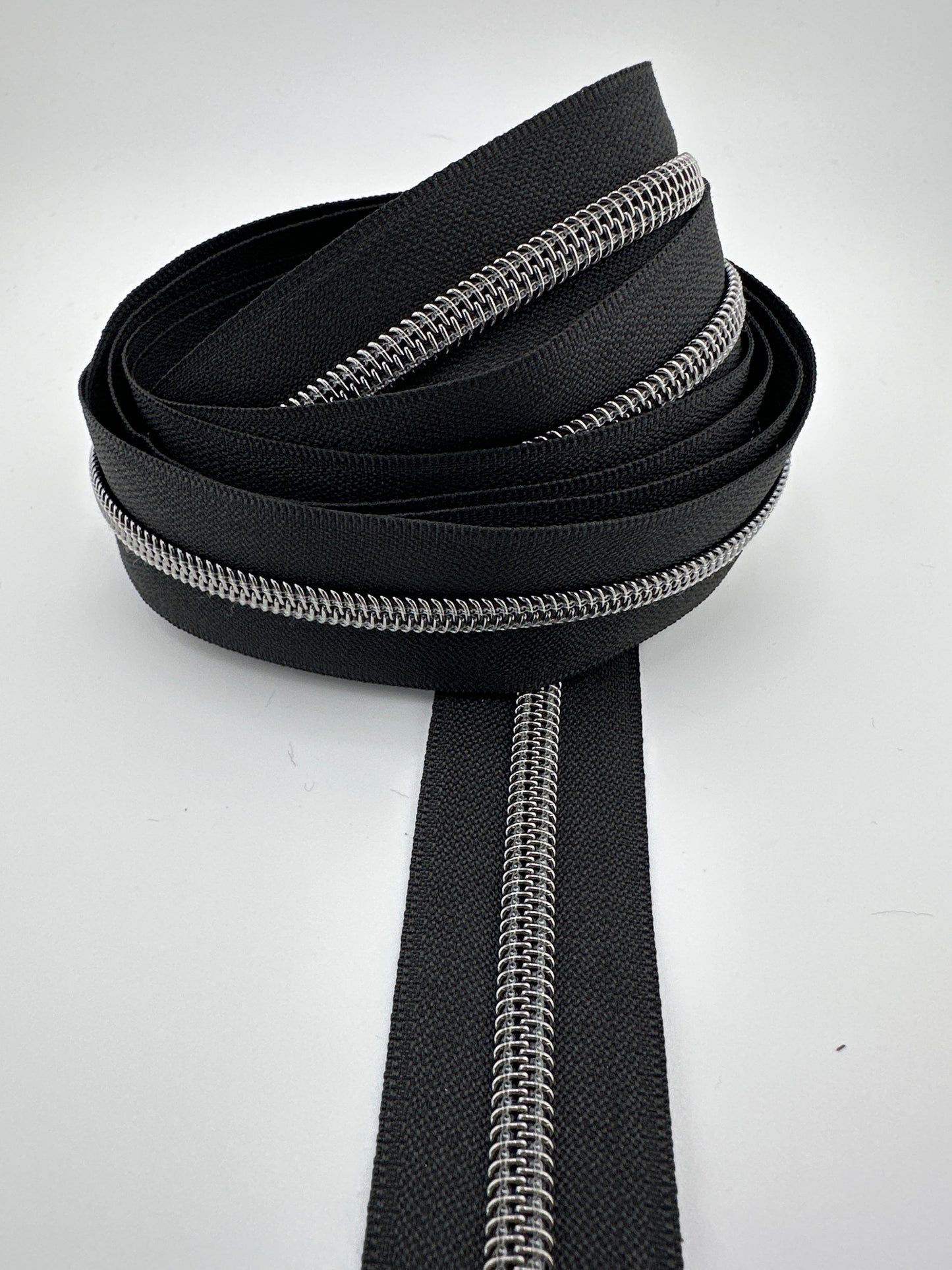 #5 Nylon Black Zipper Tape
