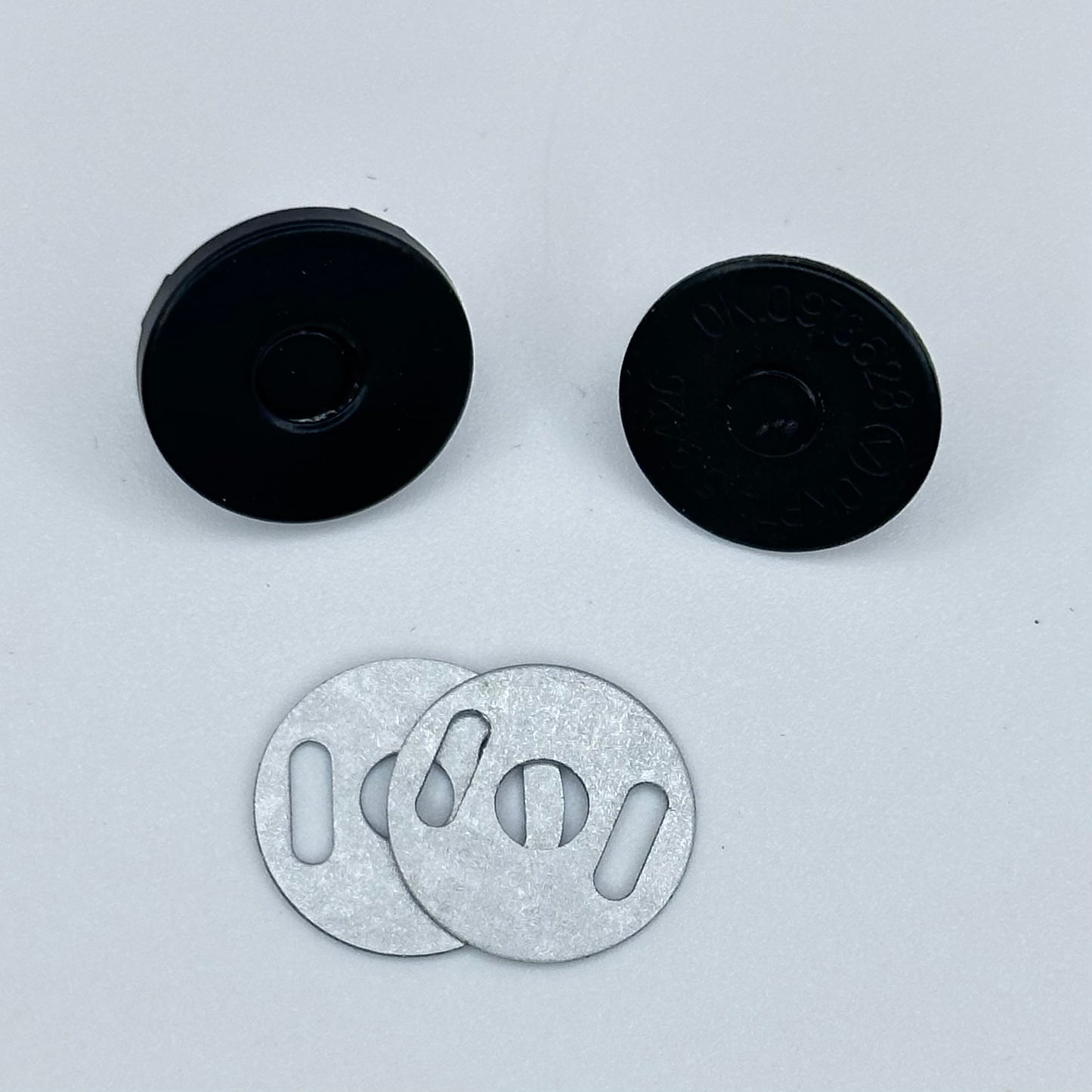 14mm Magnetic Buttons