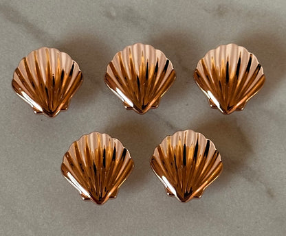 Shell Shaped Chicago Screws (5)