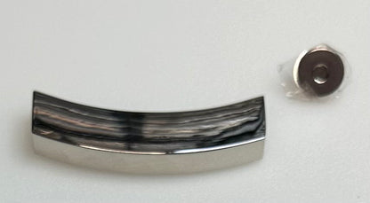 Curved Magnetic Edge Lock