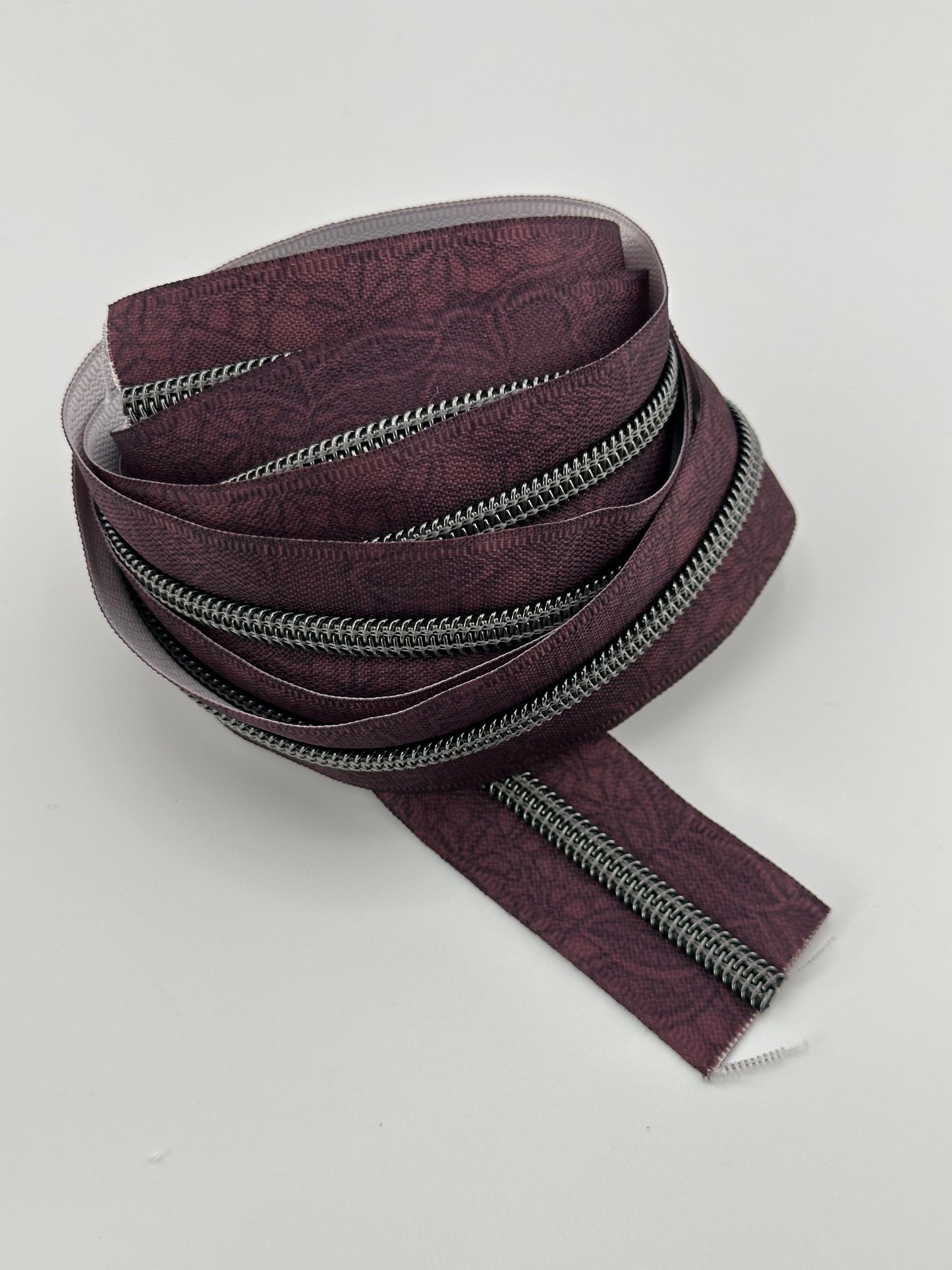 #5 Crimson Floral Zipper Tape