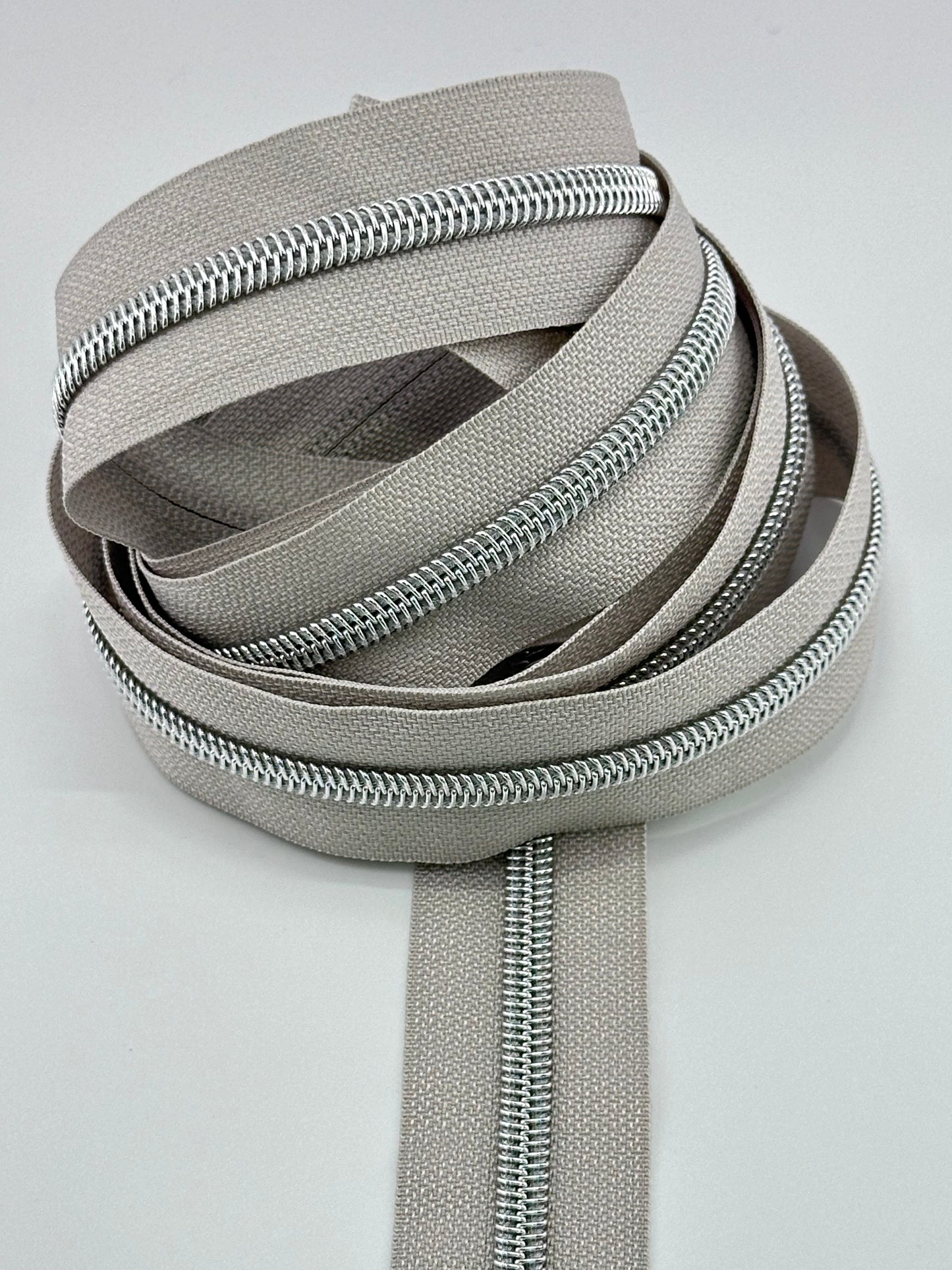 #5 Pebble Zipper Tape