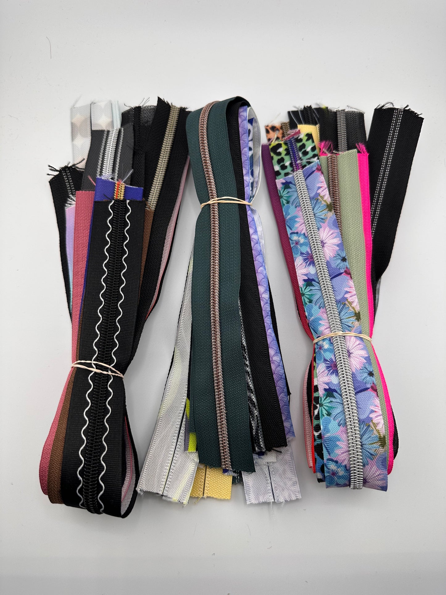 Cell Mate Zipper Grab Bag
