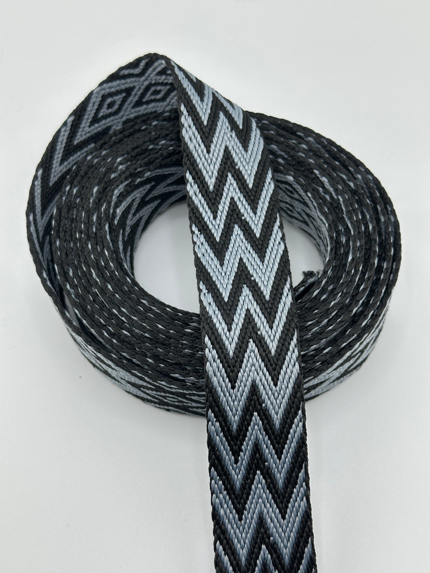 1" Diamond Chevron Woven Webbing (3)