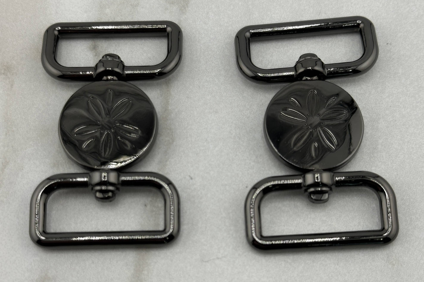 Sand Dollar Strap Connector (2)