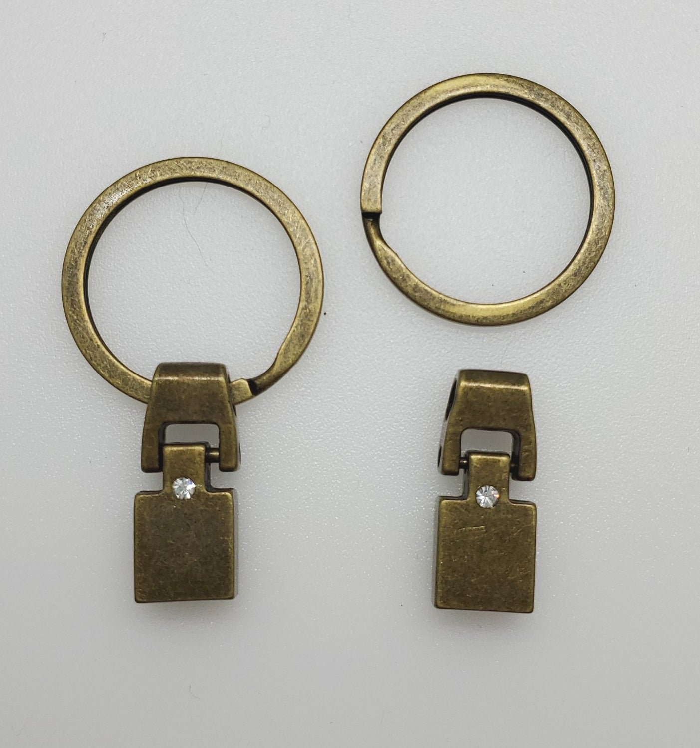 Key Fob Hardware 10 Sets ANTIQUE BRASS 1.25 INCH 32 Mm Key Fob Clamps With  Rings Wristlet/key Chains 5% off Orders Over 50 Dollars 