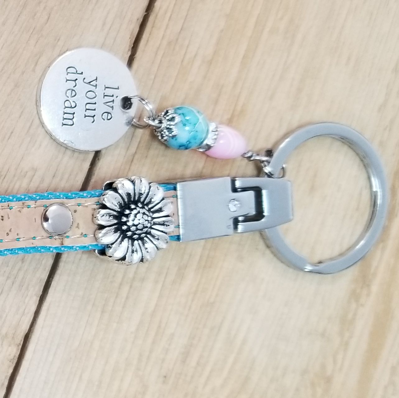 Live Your Dream Sunflower Key Fob Kit